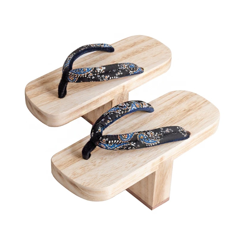 Sandali Geta Giapponesi per Uo - Geta Wooden Sandal recensione e prezzo